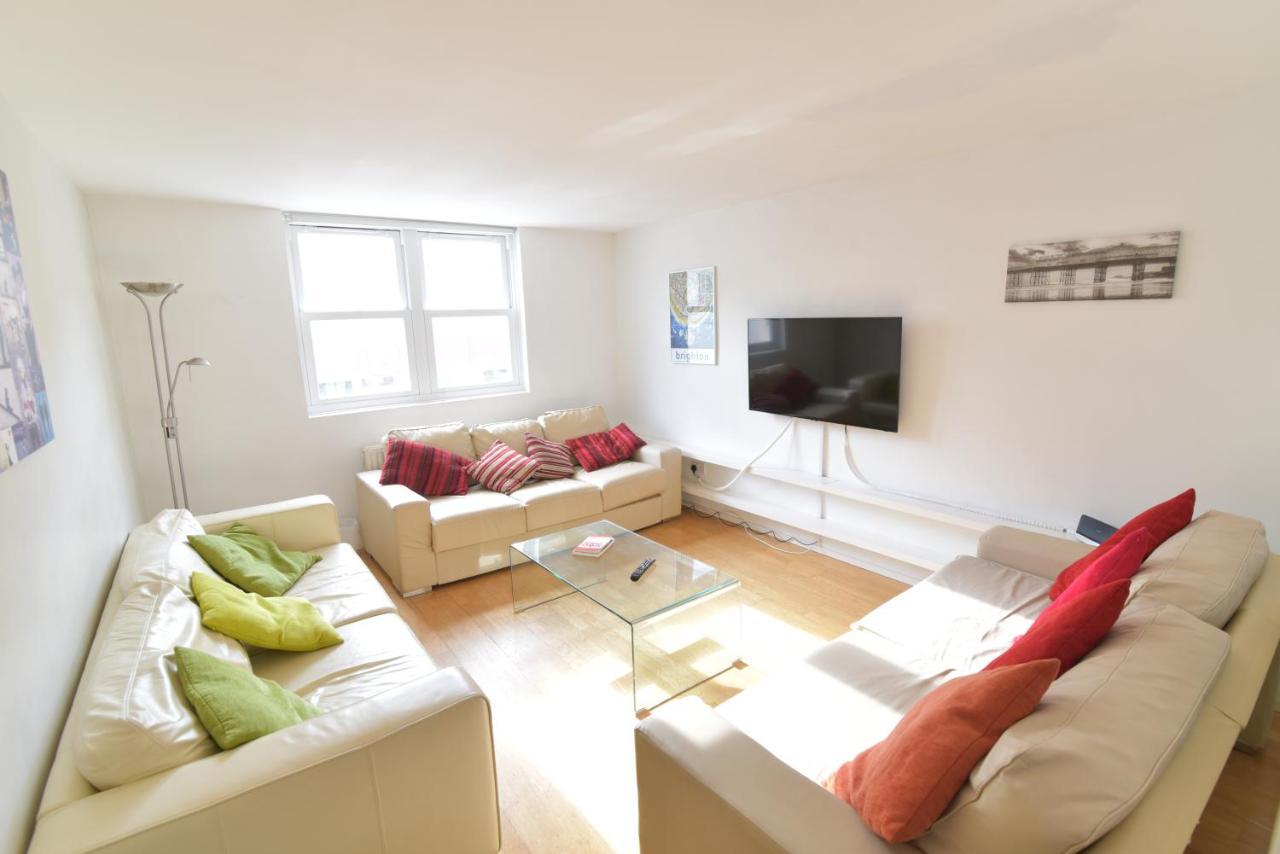 Beach Central With Allocated Parking And Patio Brighton Екстер'єр фото