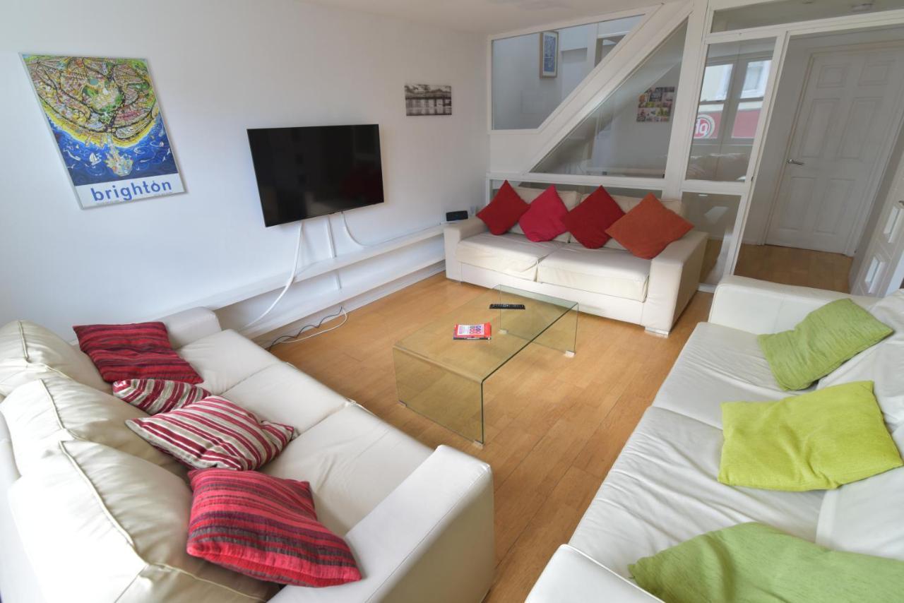 Beach Central With Allocated Parking And Patio Brighton Екстер'єр фото