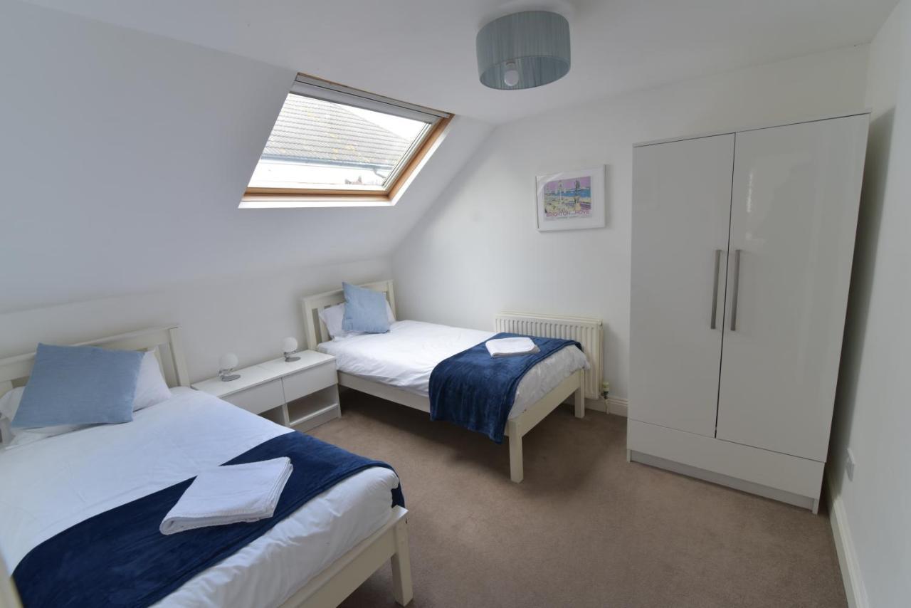 Beach Central With Allocated Parking And Patio Brighton Екстер'єр фото